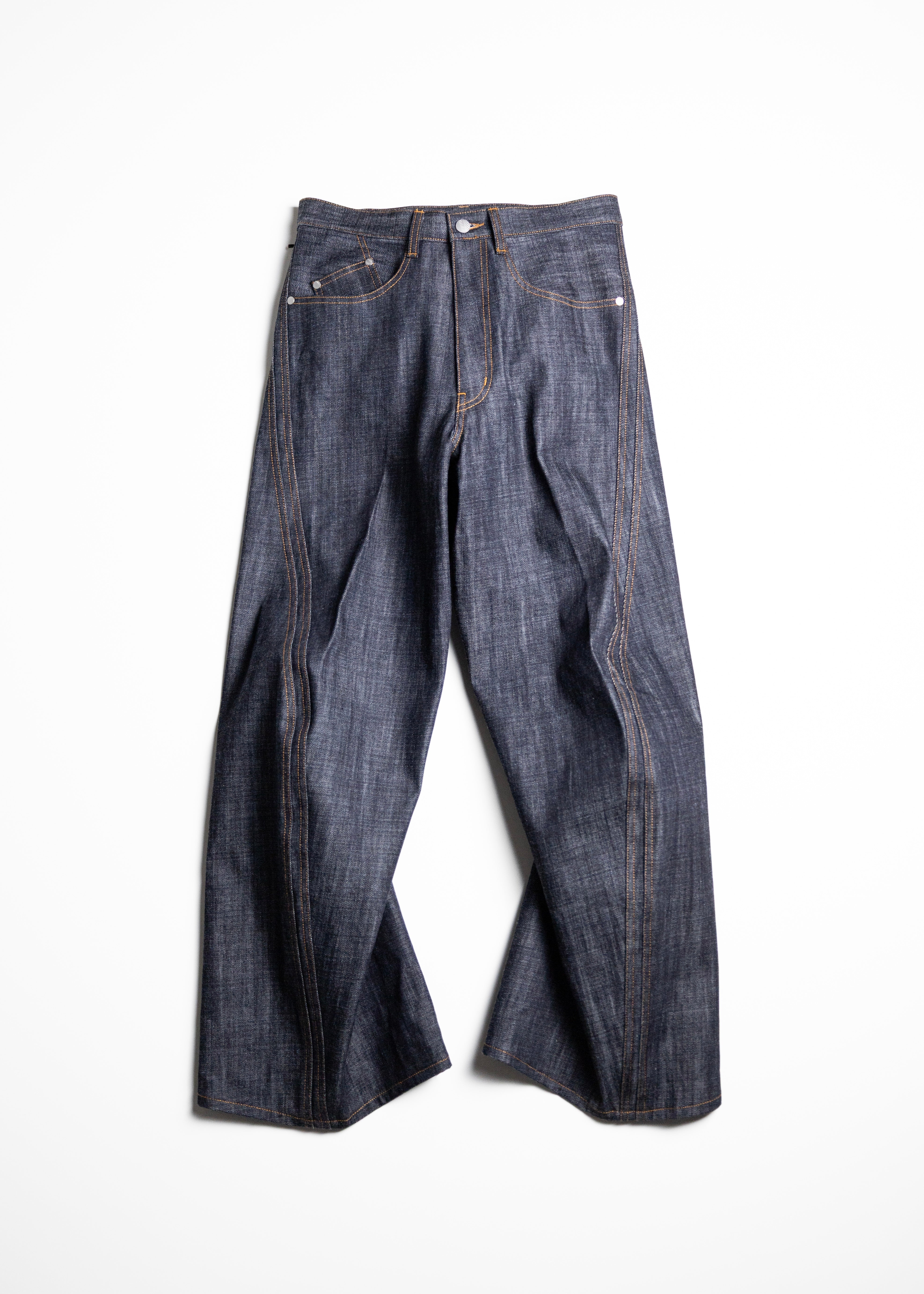 NVRFRGT（ネヴァーフォーゲット）3D TWISTED WIDE LEG JEANS – process