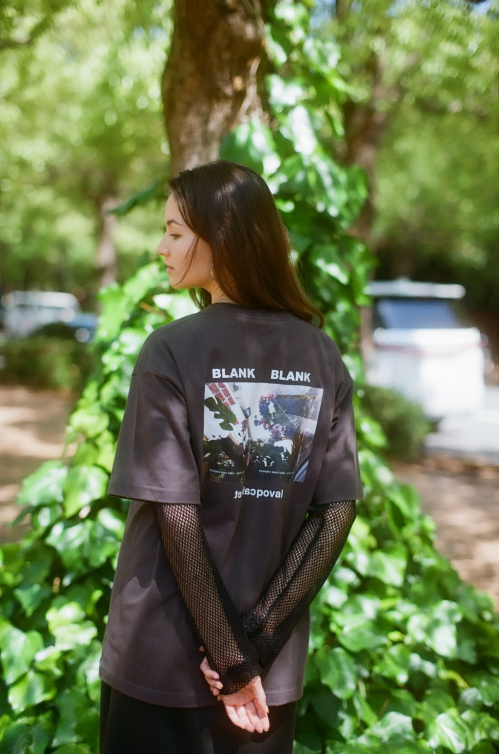 CABARET POVAL（キャバレーポバール）Framed Tee – process