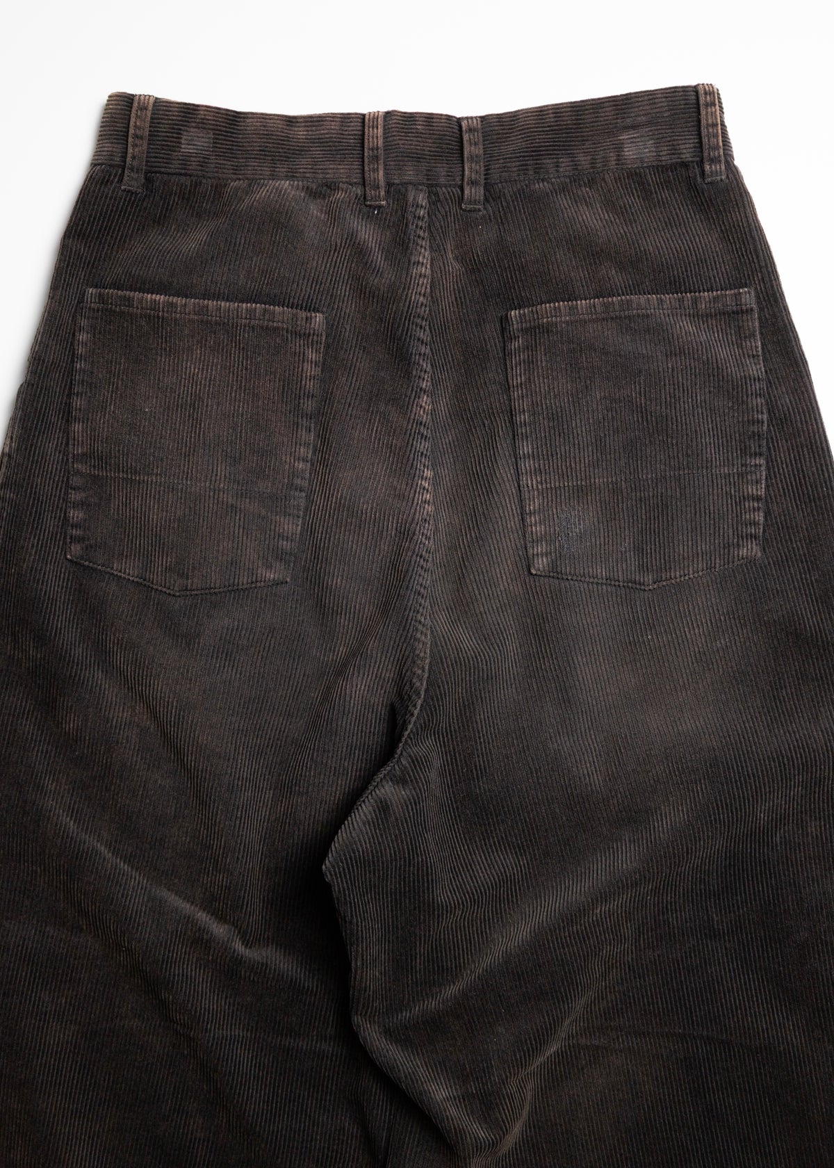 [ANACHRONORM] CORDUROY TUCK WIDE PANTS