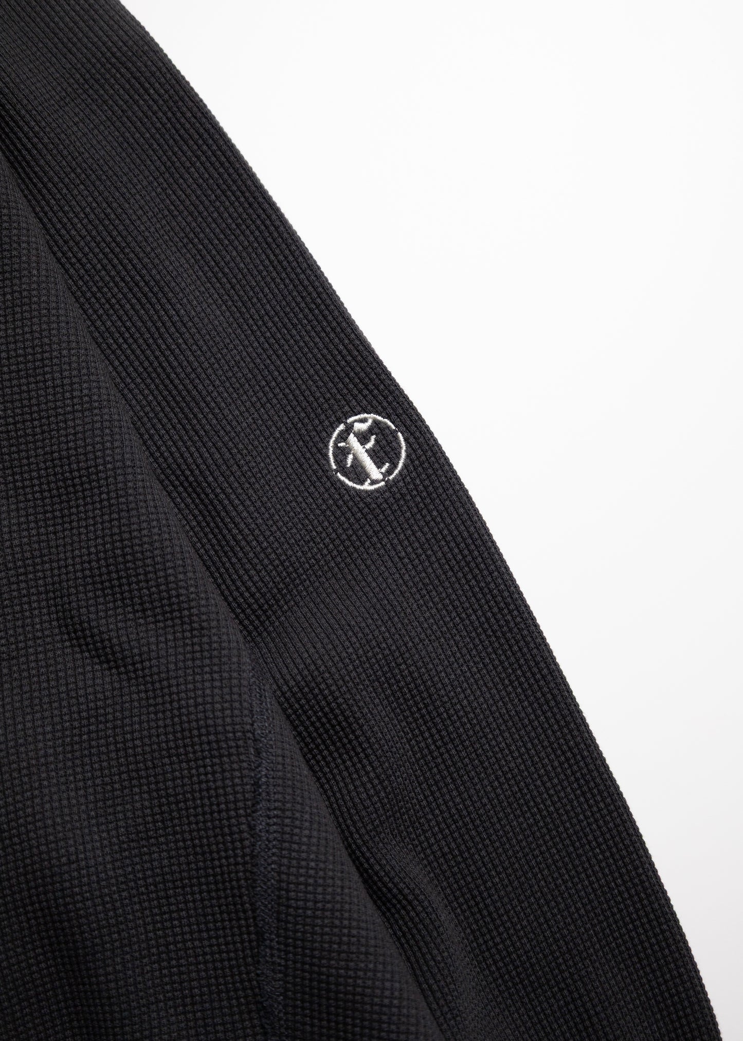 [FAF] Lazy Thermal Henley Neck