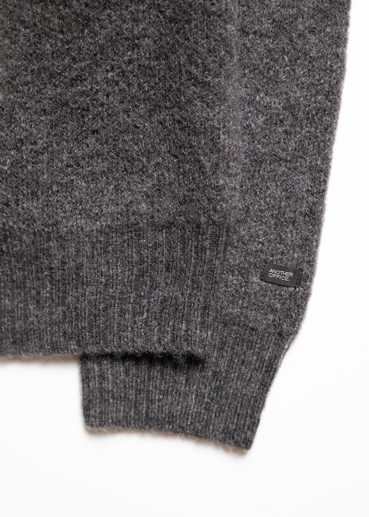 [ANOTHER OFFICE] Current Alpaca Roundneck Cardigan