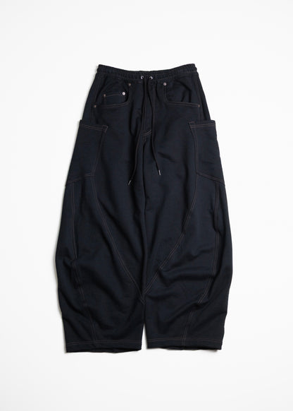 [KHOKI] 3D cutting sweat pants