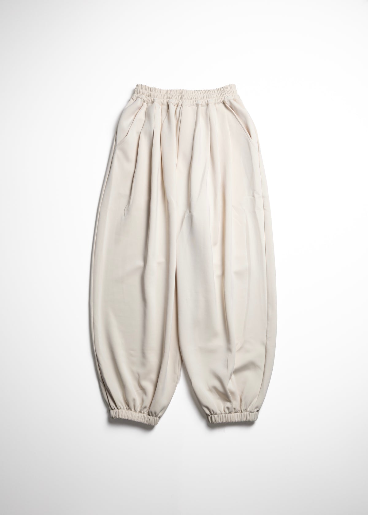 [ROTOL] Smooth Jersey Triple Tuck pants