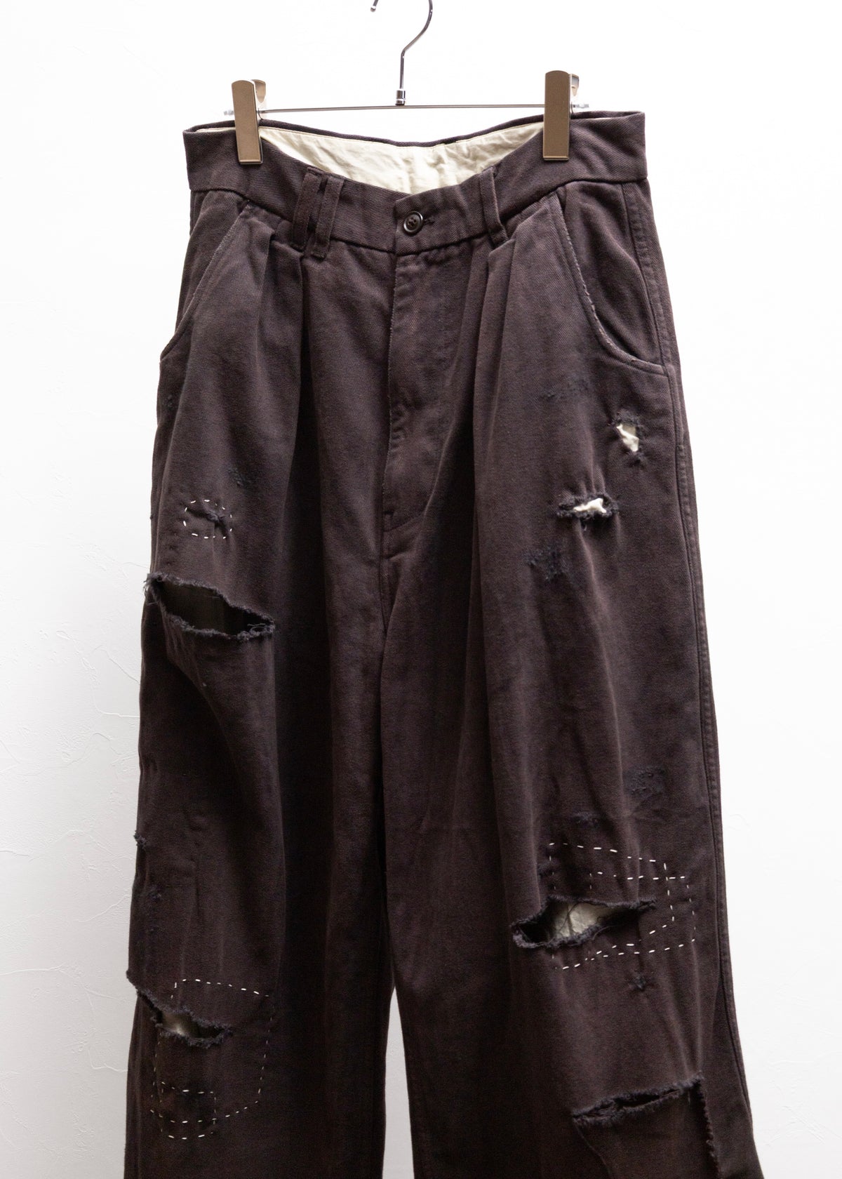 [ANACHRONORM] KERSEY TUCK WIDE PANTS