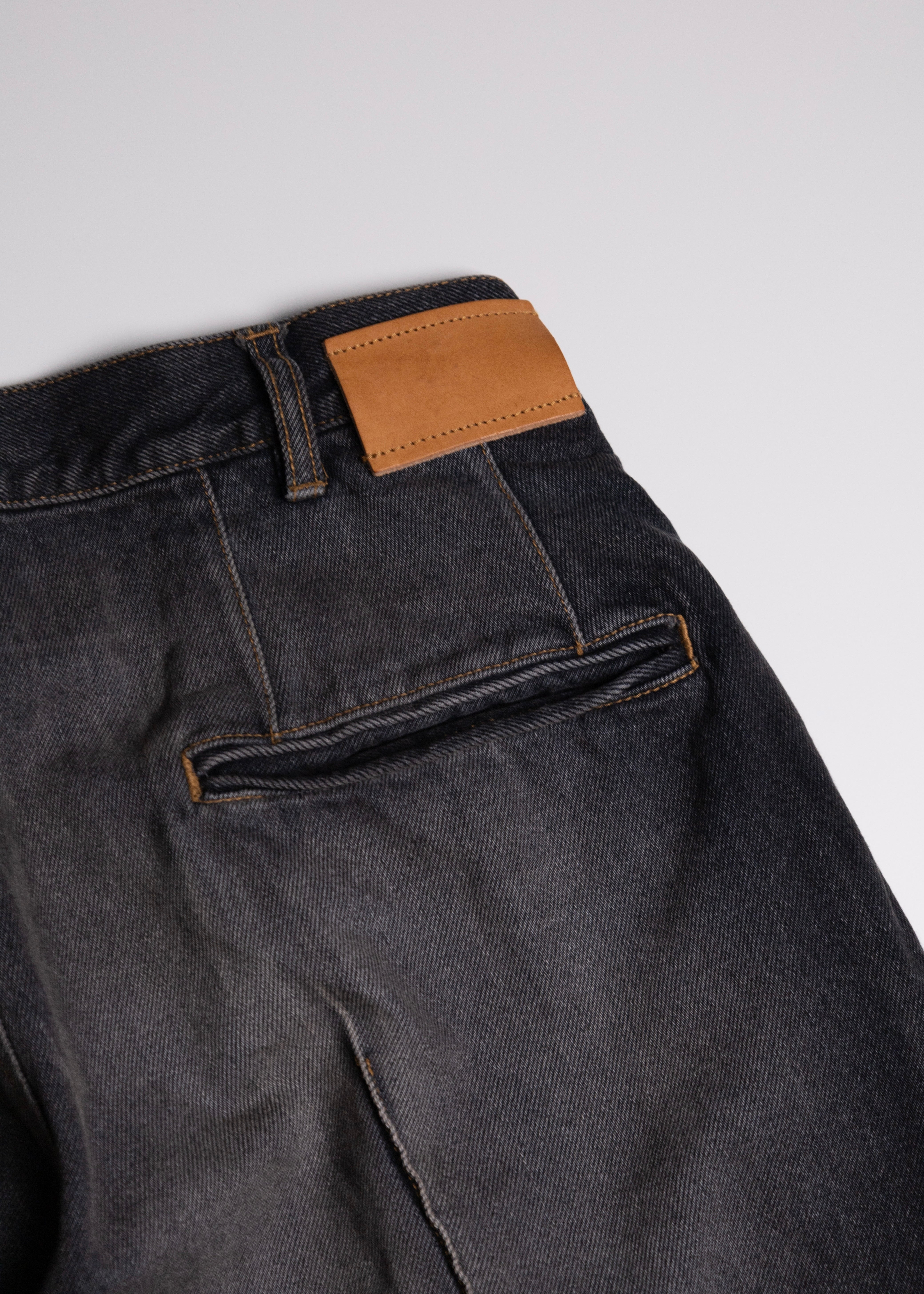 KHOKI （コッキ）Pleat-design denim pants - 通販 – process