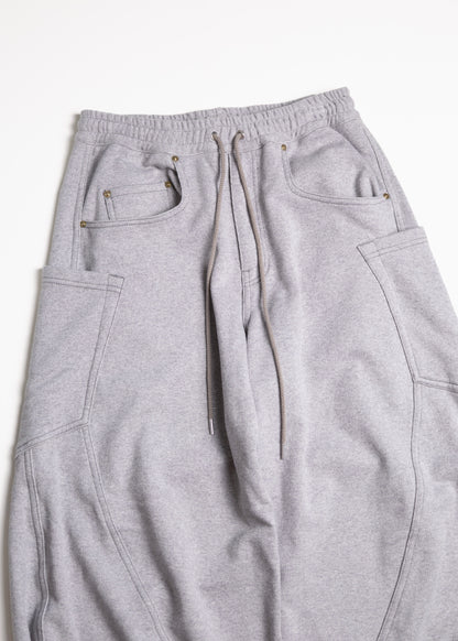[KHOKI] 3D cutting sweat pants