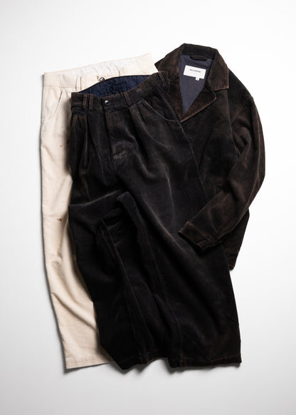 [ANACHRONORM] CORDUROY TUCK WIDE PANTS