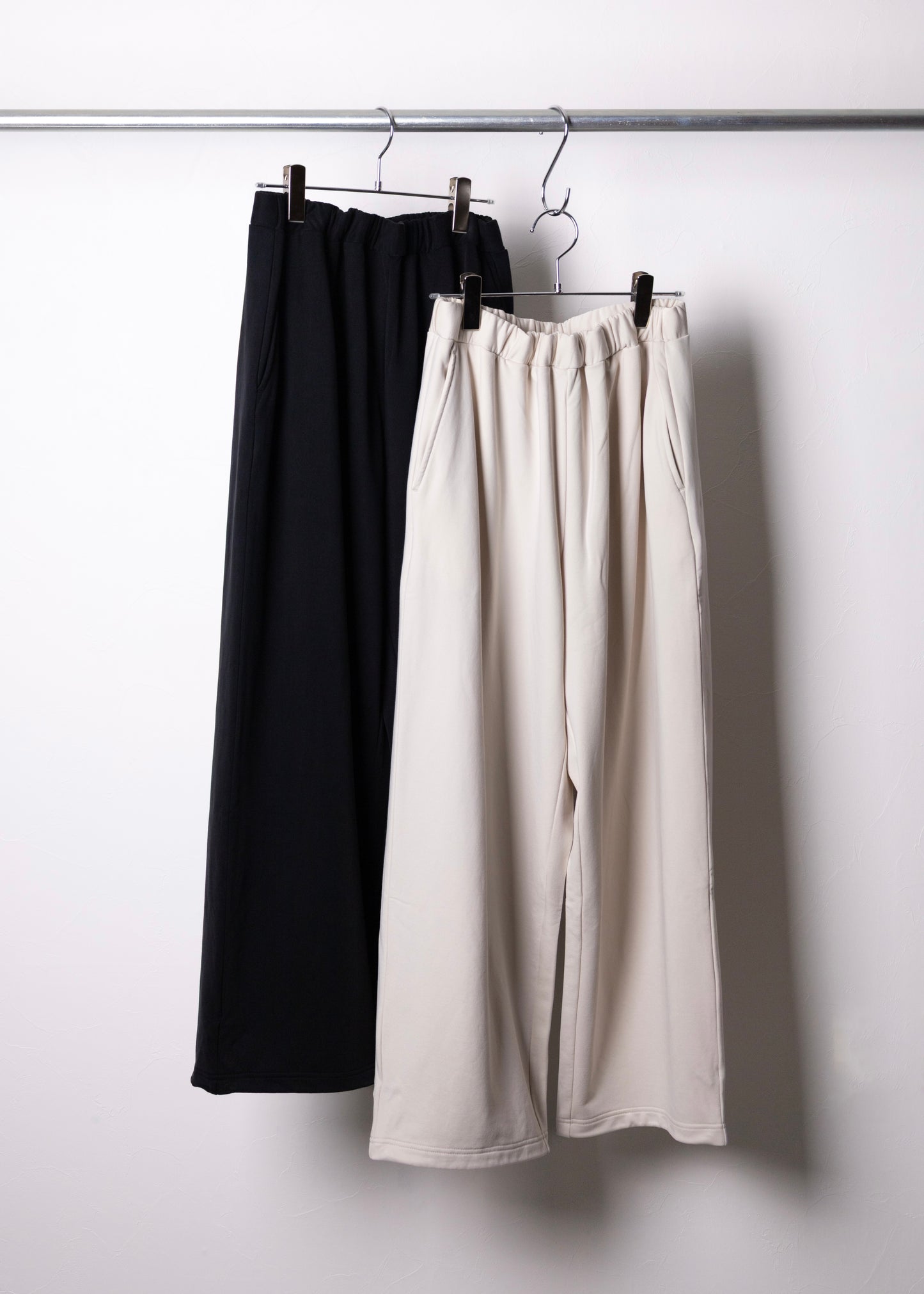 [KANEMASA PHIL.] 28G Cupro Easy Pants