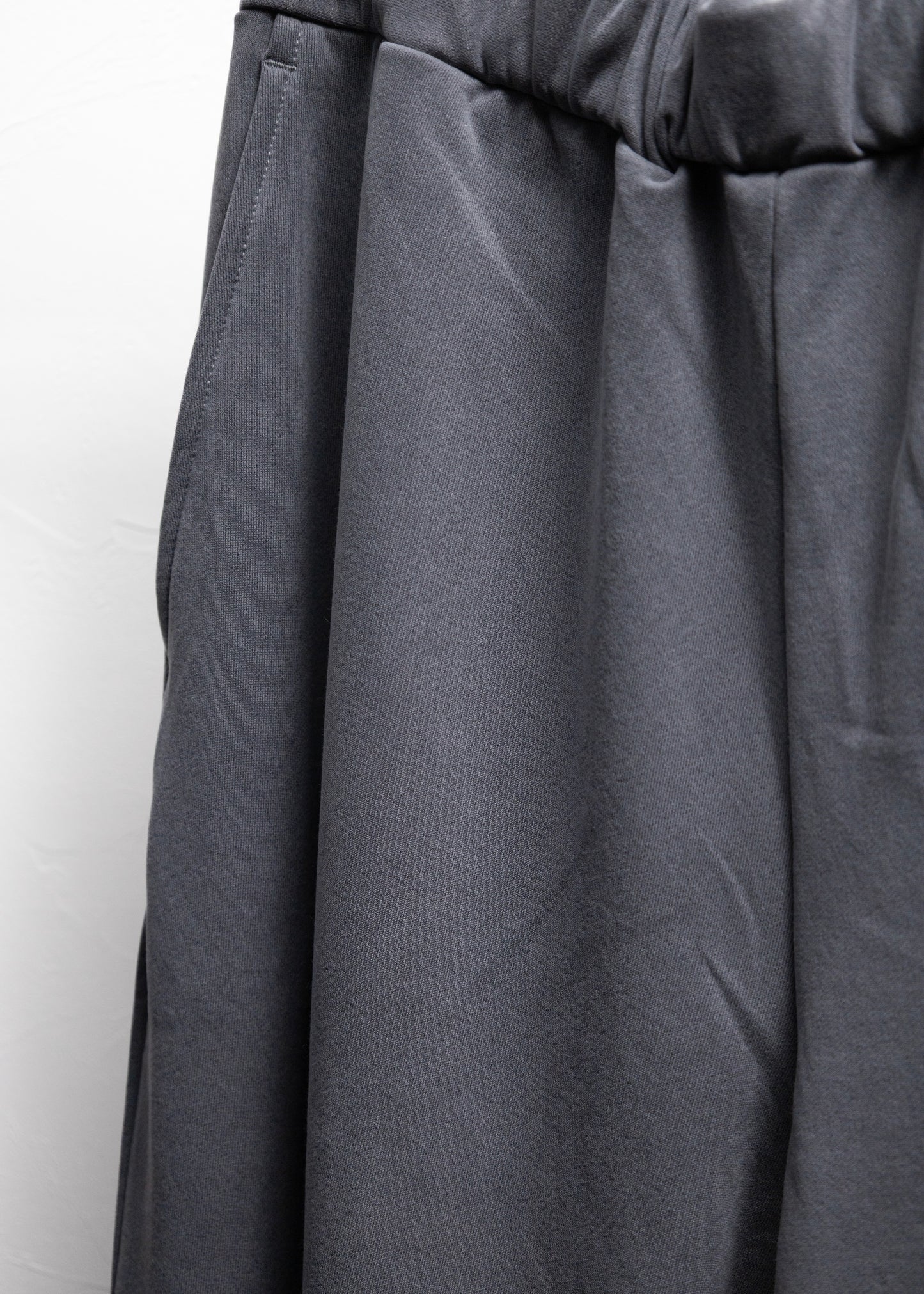 [KANEMASA PHIL.] 28G Cupro Easy Pants