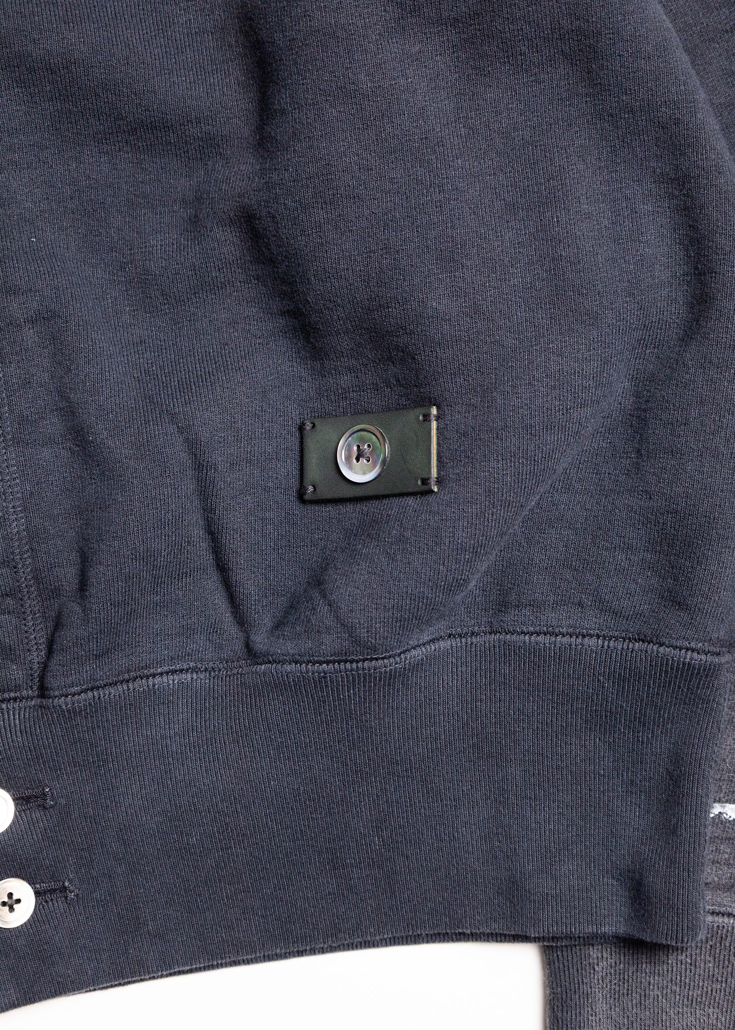 [KHOKI] Vintage-effect sweat cardigan