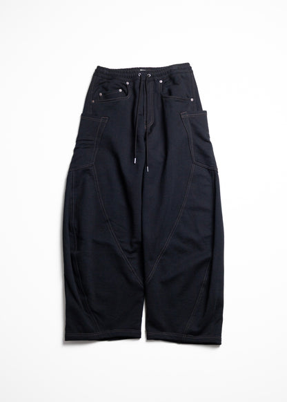 [KHOKI] 3D cutting sweat pants