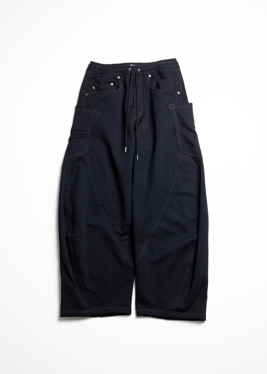[KHOKI] 3D cutting sweat pants