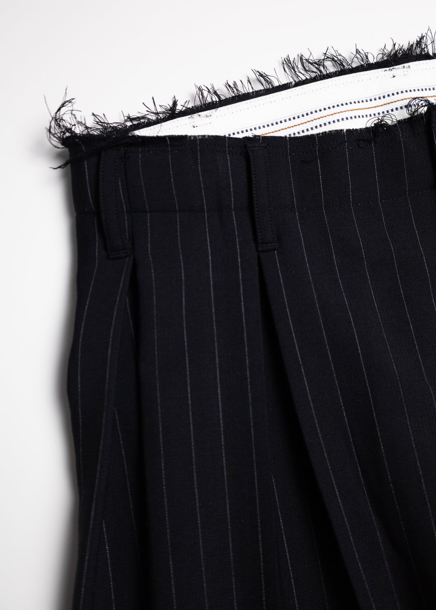 [KHOKI] Pleats Bonded Wool Pants