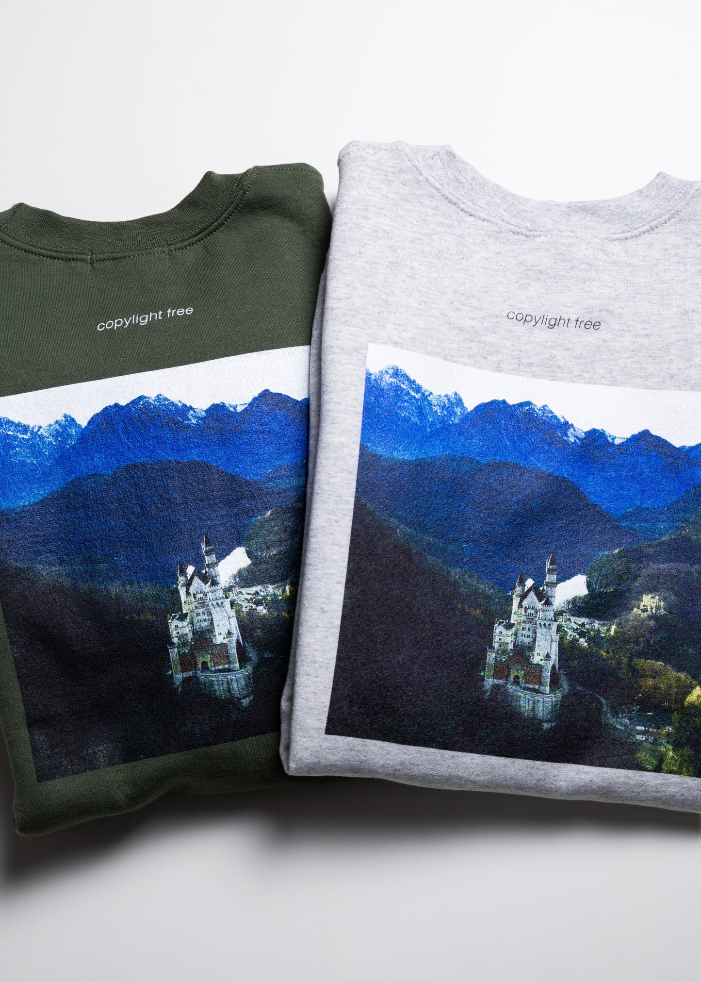 [CABARET POVAL] Schloss Crewneck