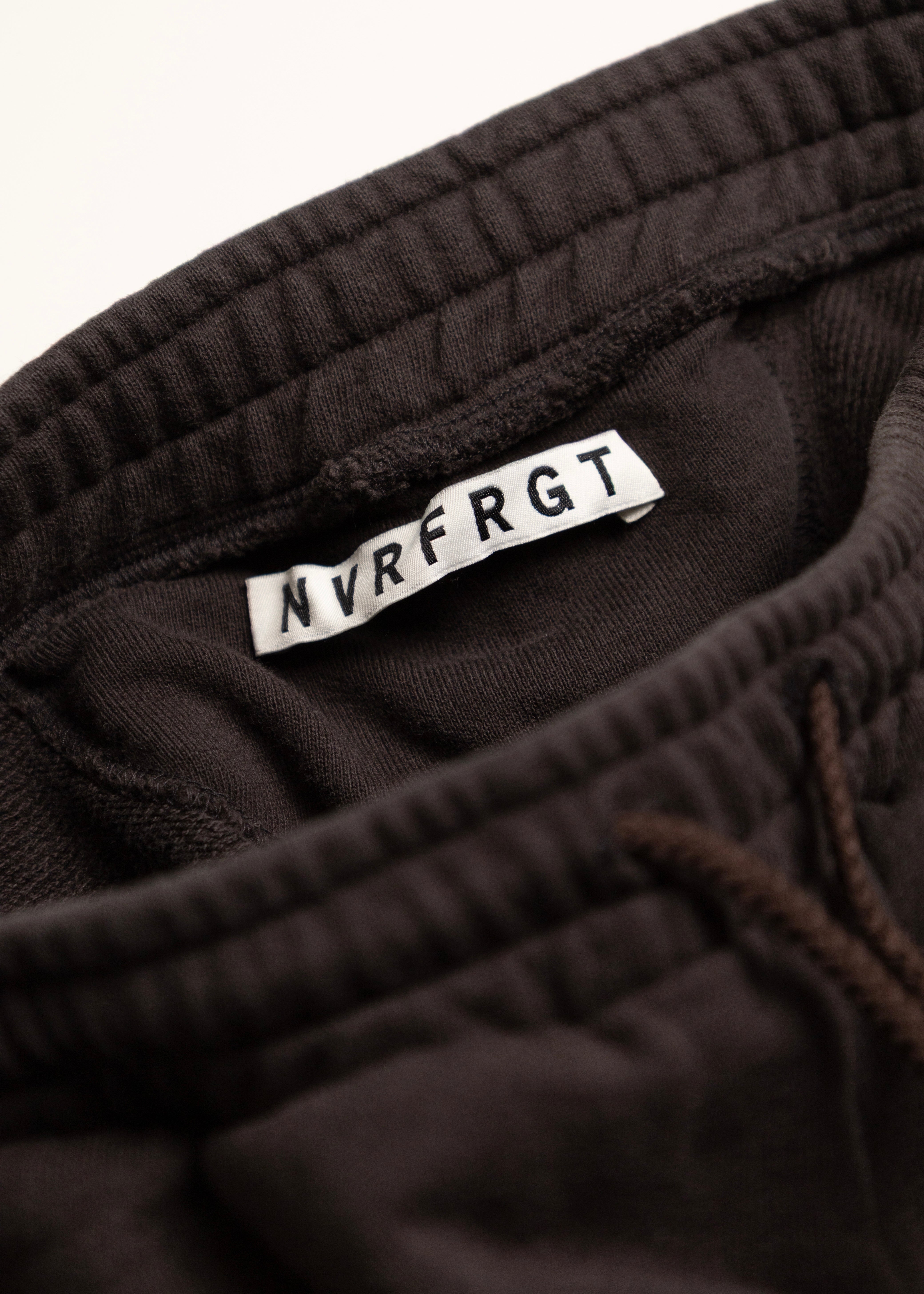 NVRFRGT（ネヴァーフォーゲット）3D TWISTED LOUNGE WIDE PANTS - 通販