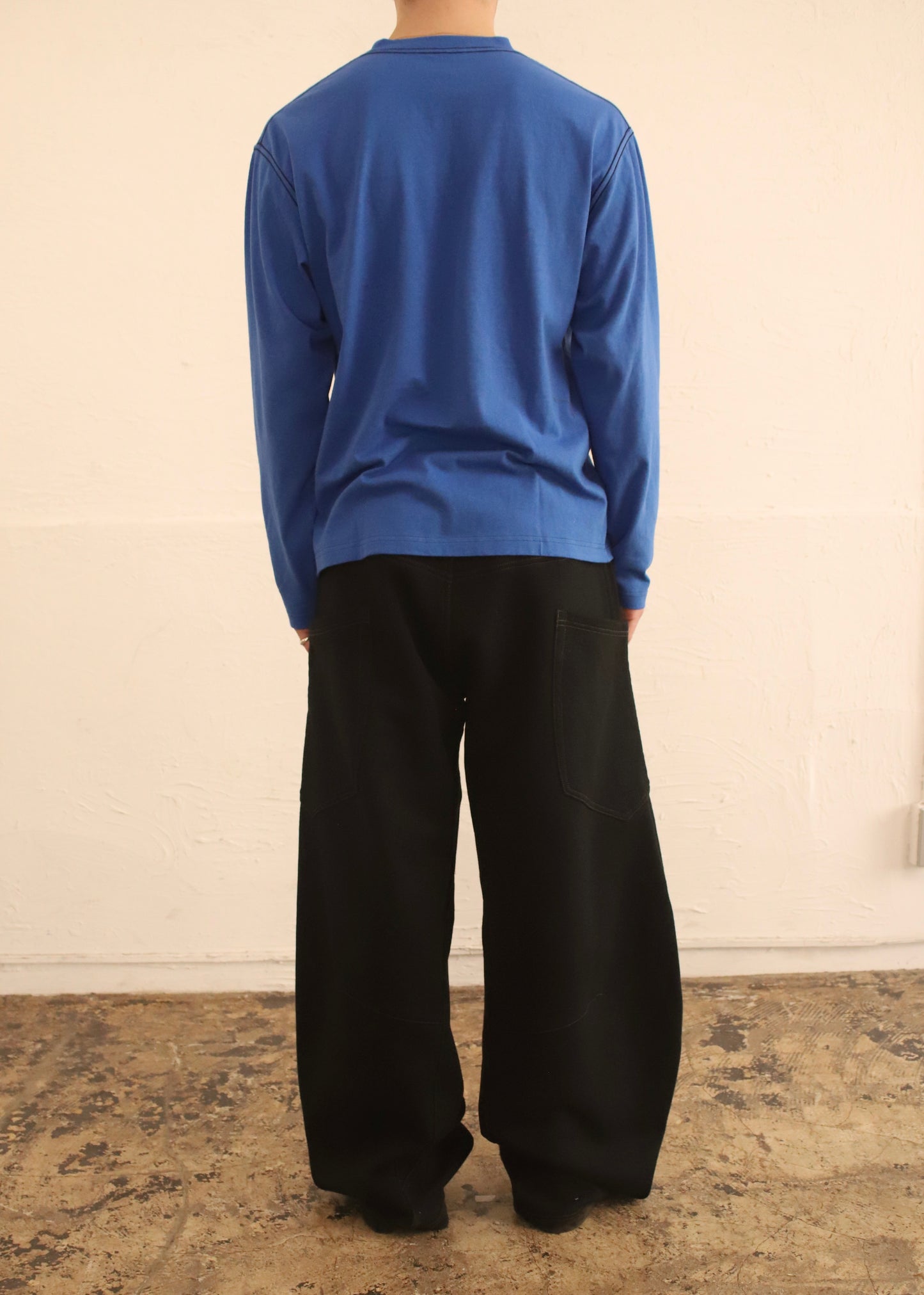 [KHOKI] 3D cutting sweat pants