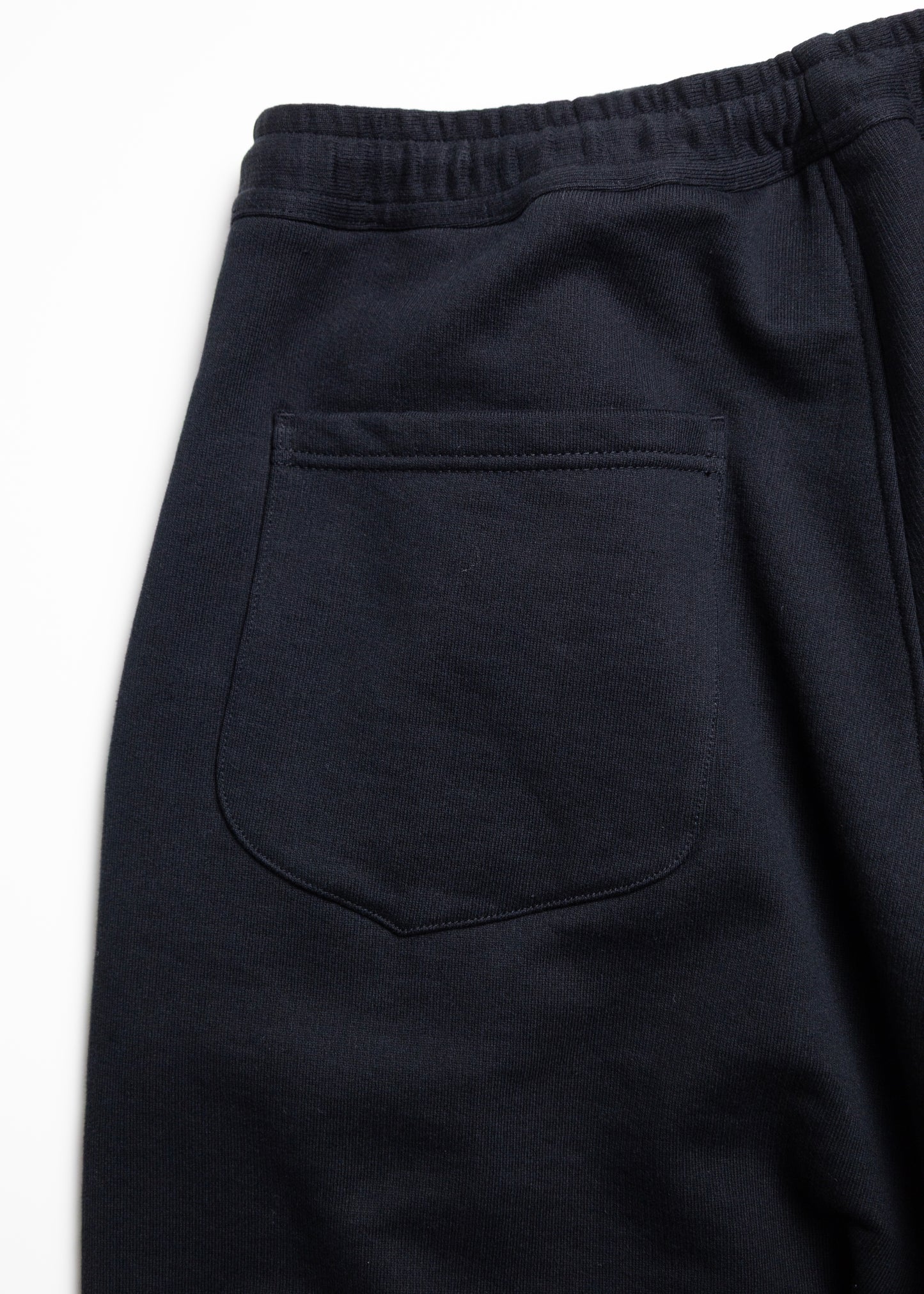 [KHOKI] Pleated Balloon Sweat Shorts