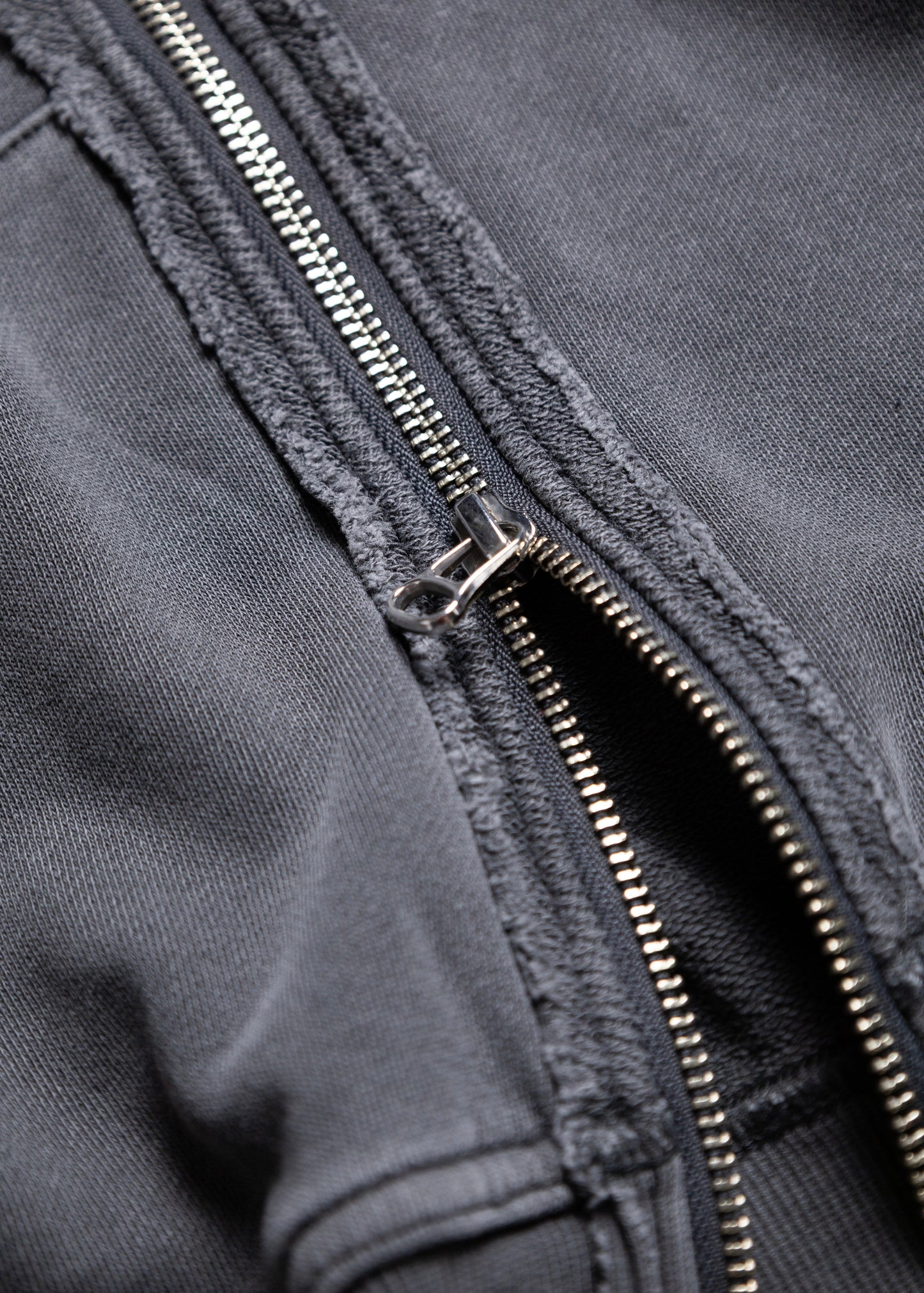 [JIEDA] JIEDA × RUSSELL ATHLETIC ZIP HOODIE