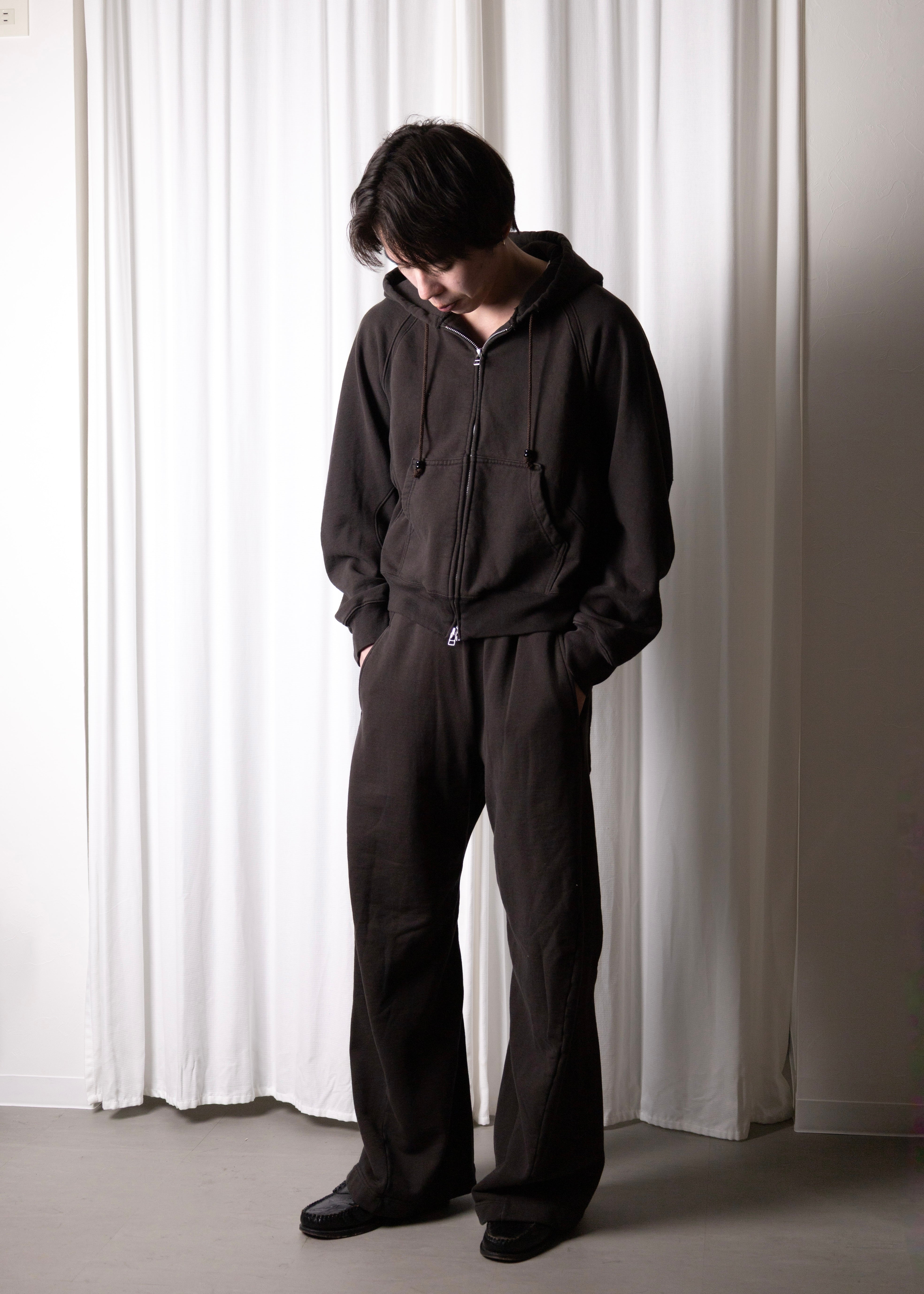 NVRFRGT/ネヴァーフォーゲット】〈別注〉PANELLED ZIP UP HOODIE