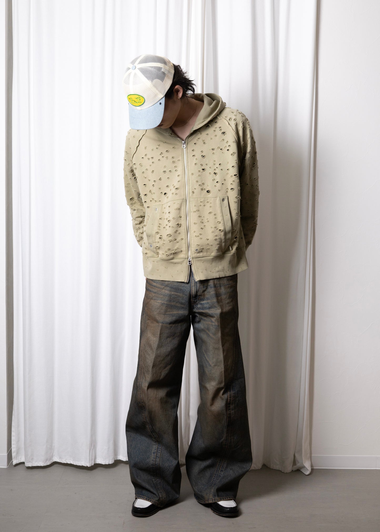 [NVRFRGT] 3D TWISTED WIDE LEG JEANS