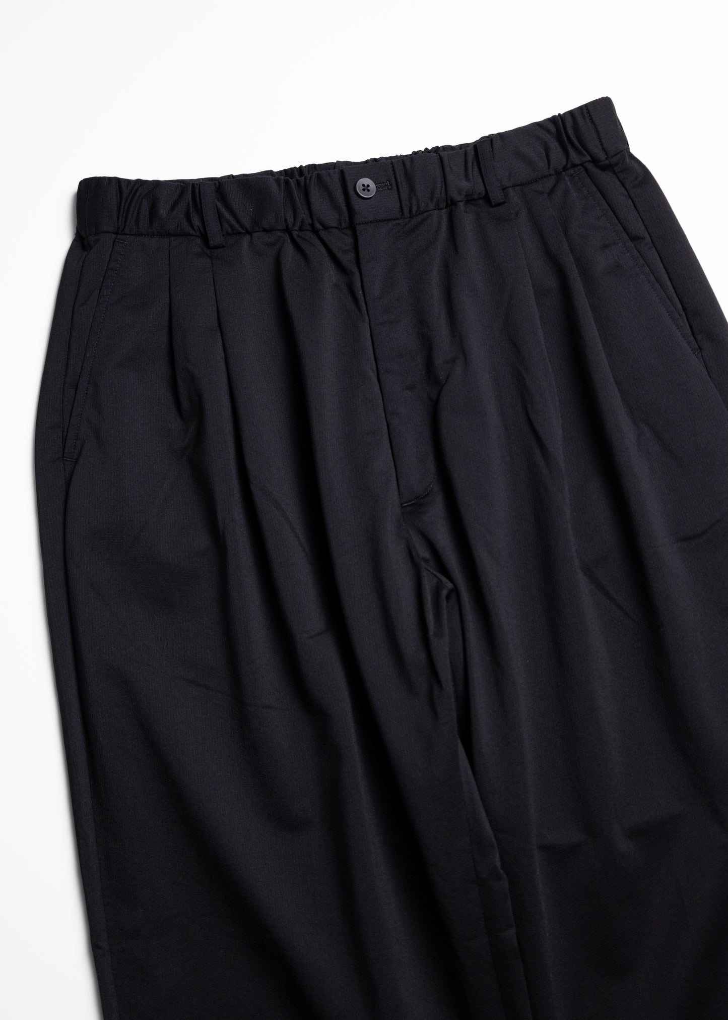 [KANEMASA PHIL.] 36G Nylon Tuck Easy Pants