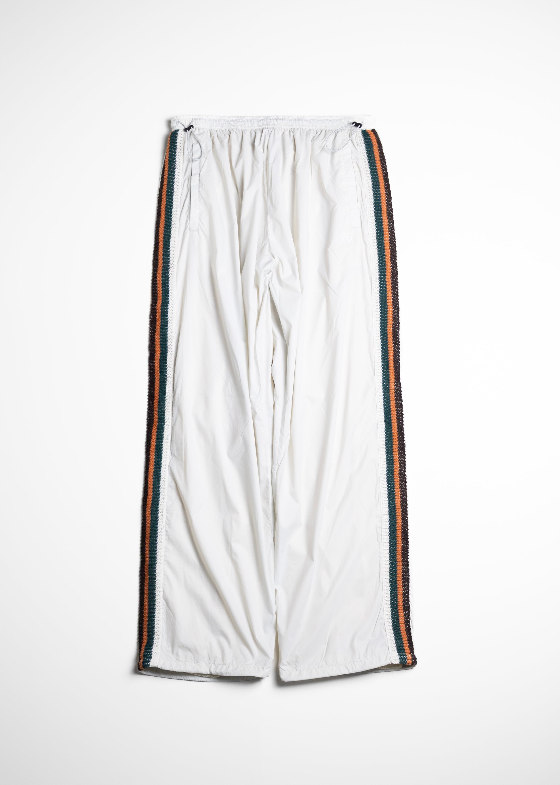 The DUFFER N NEPHEWS TRACK PANTS POLYESTER トラックパンツ 正面 WHITE