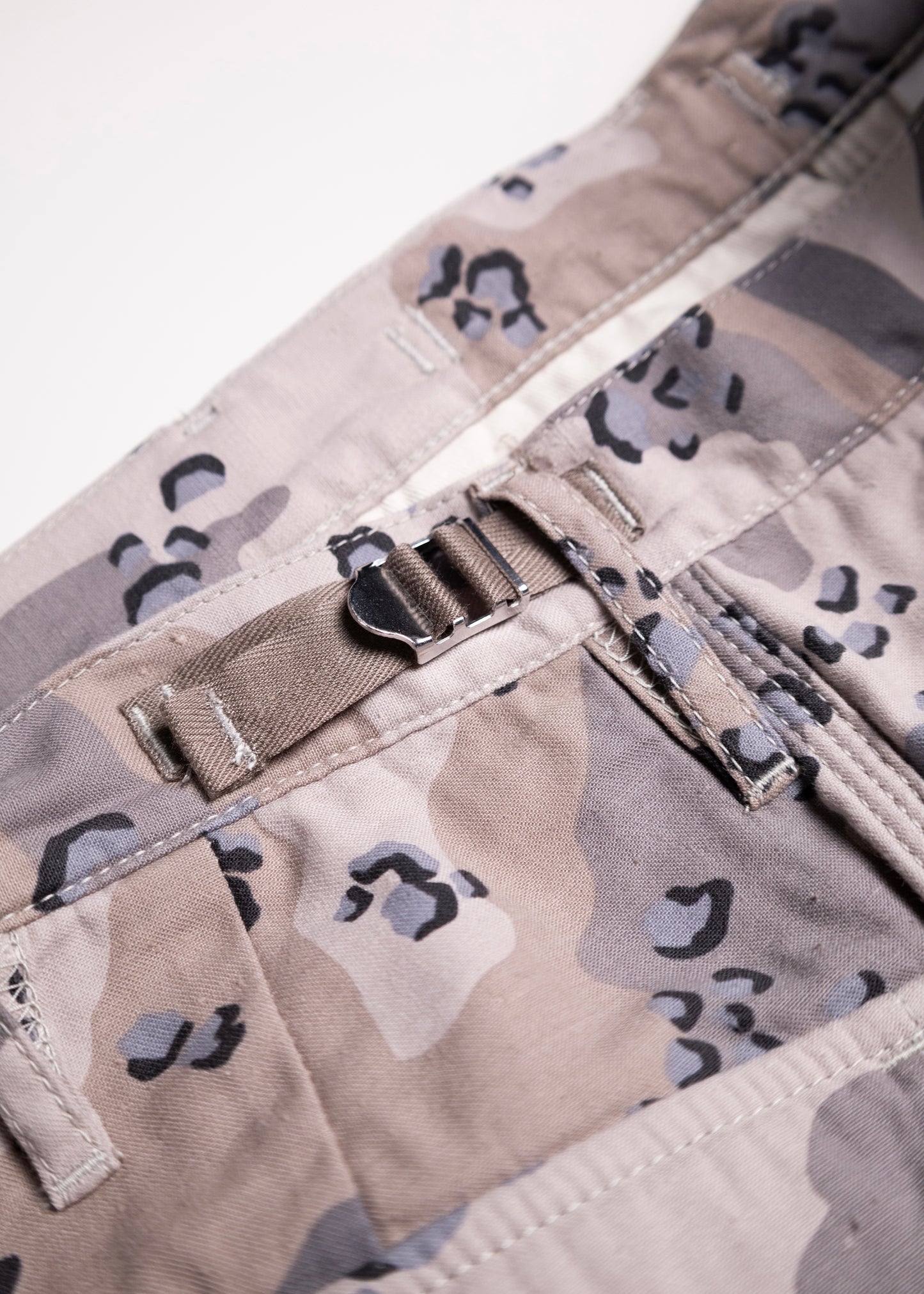 [SUGARHILL] CHOCOCHIP CAMO CARGO PANTS