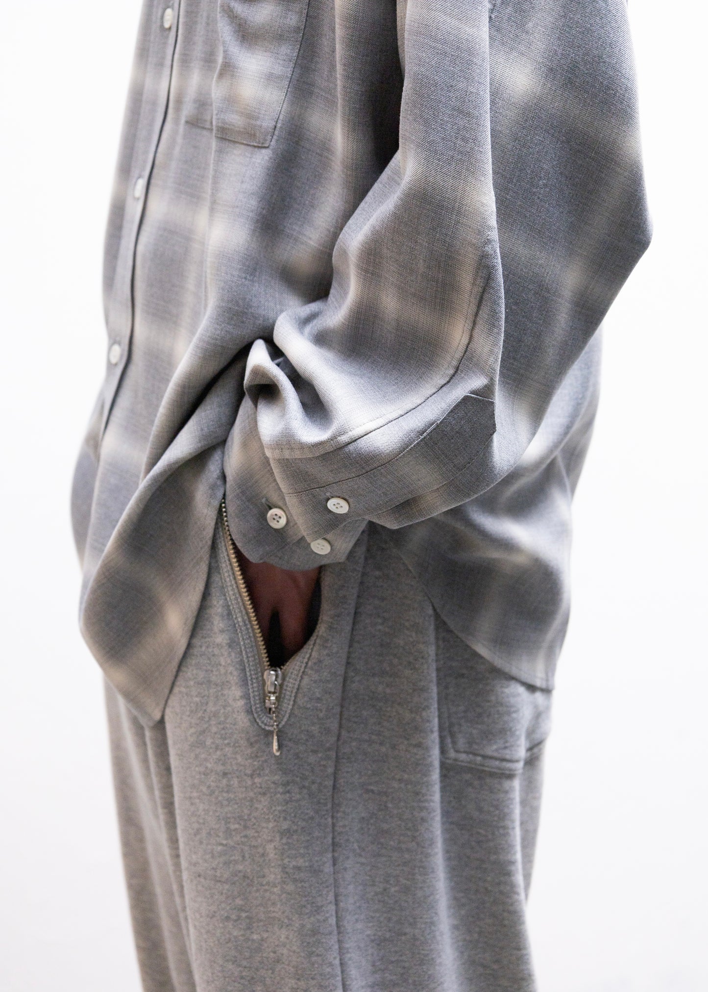 [ROTOL] Ombre Wide Shirt for process