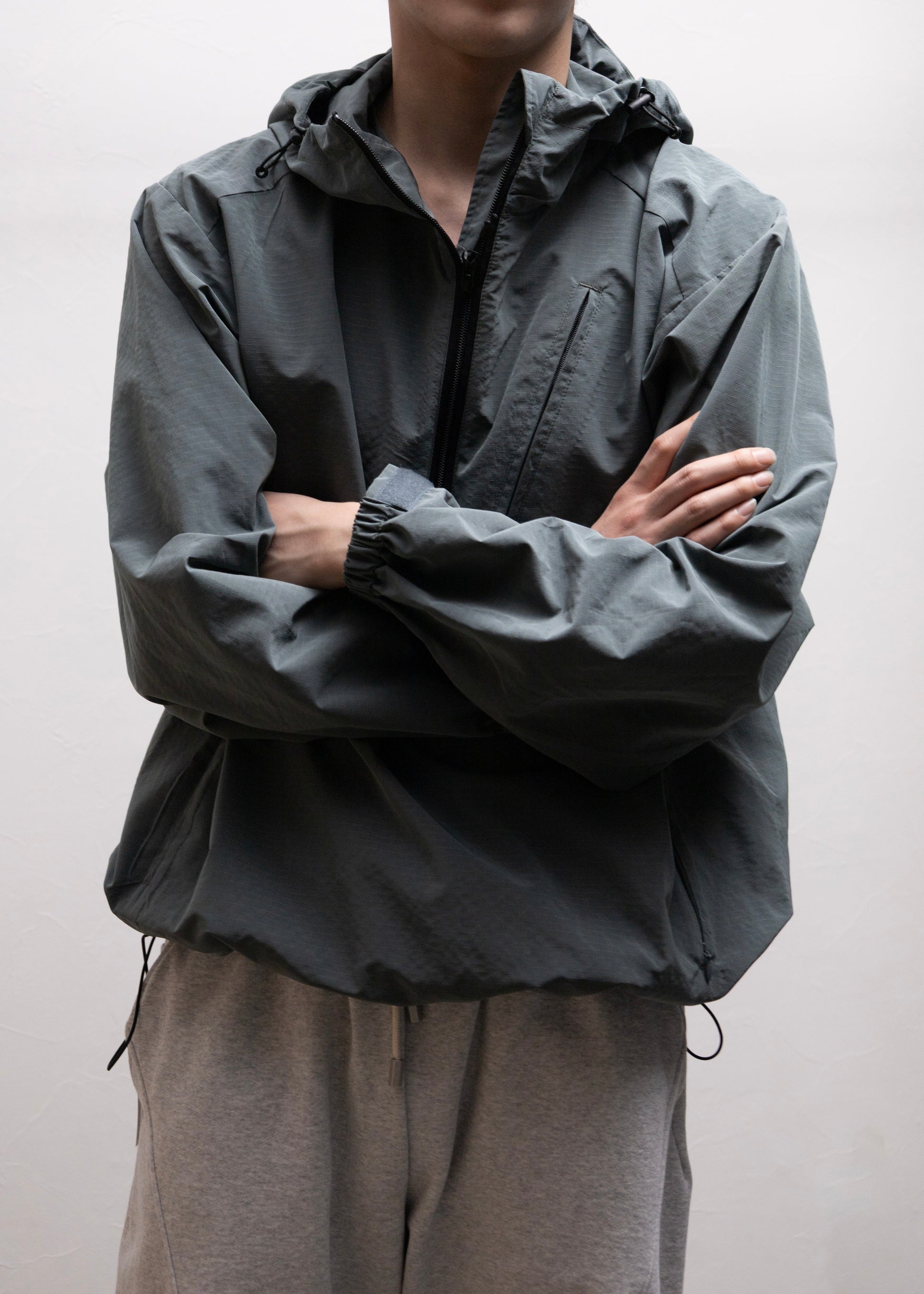 CABARET POVAL Combat Parka ナイロン プルオーバー 正面 着用 175cm SIZE L