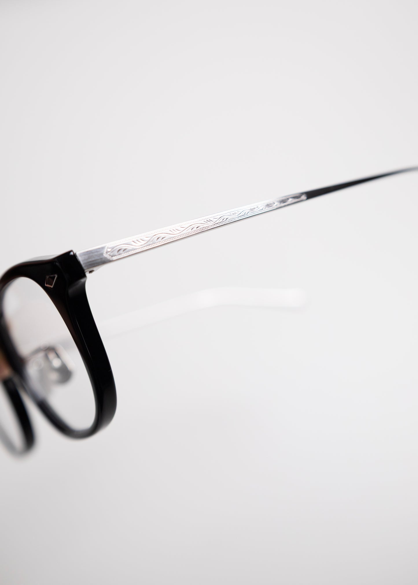 [NOCHINO OPTICAL] JIFUSAN #1. GLOSS BLACK × CLEAR to GREY