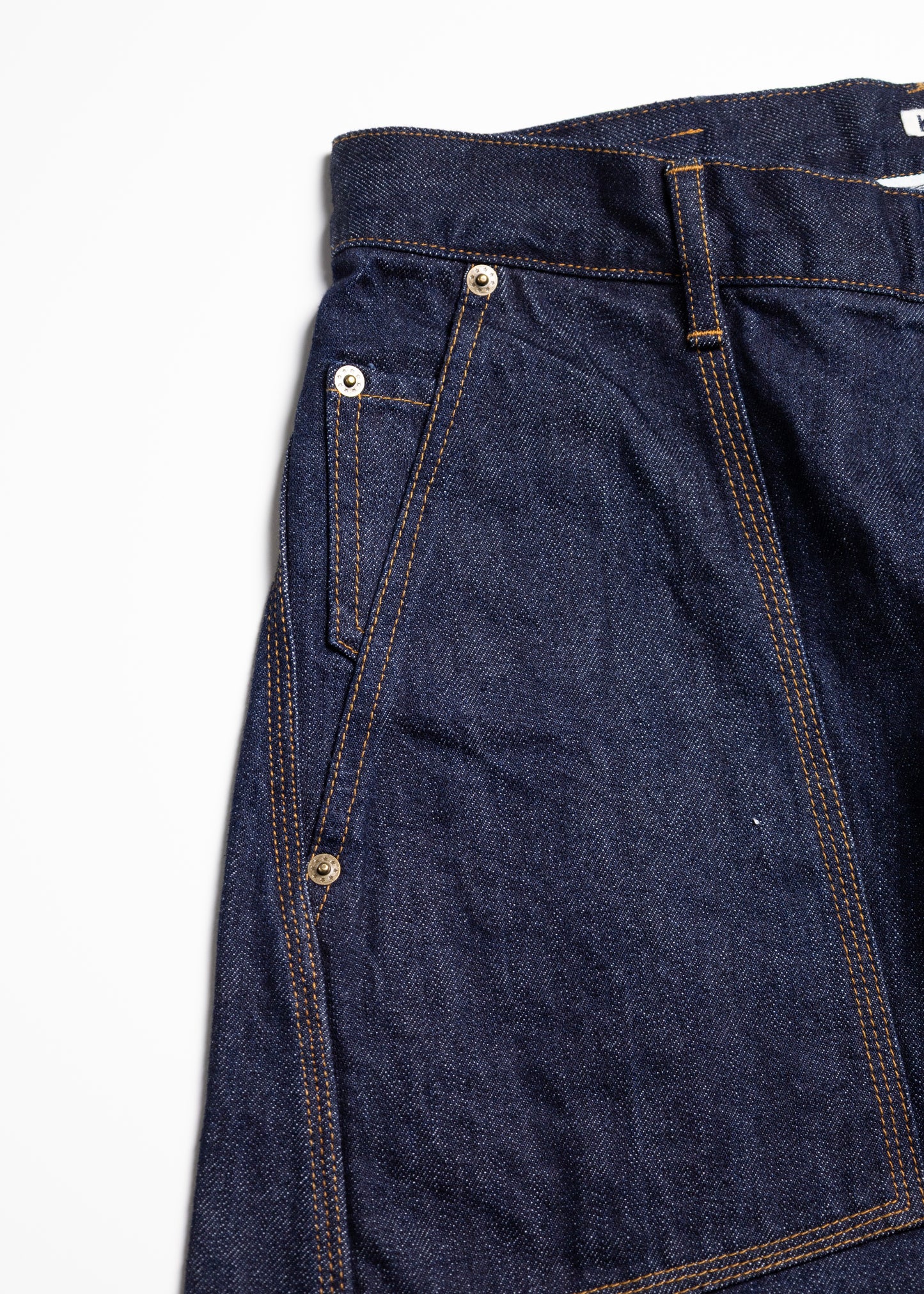 [KHOKI] 3D cutting denim pants