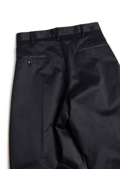 [KHOKI] Tuck-detail cotton pants