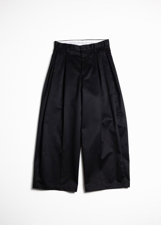 [KHOKI] Tuck-detail cotton pants