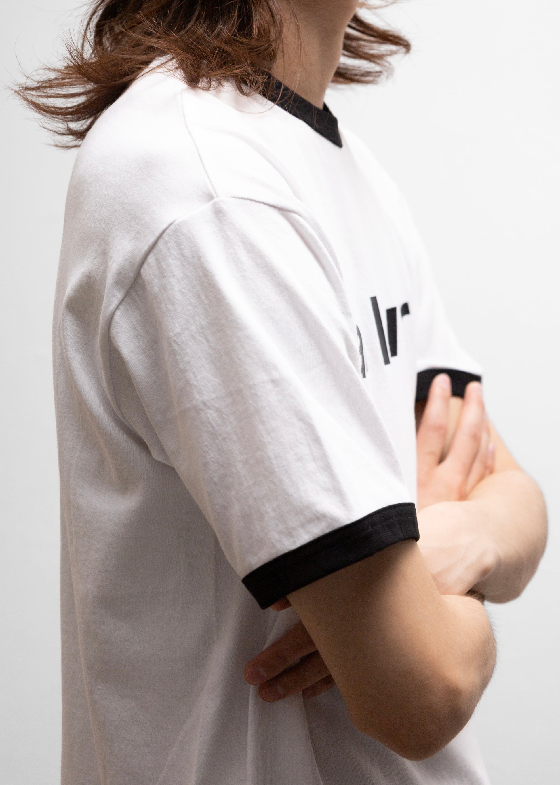 CABARET POVAL Sad Lover Ringer Tシャツ リンガー ネイビー 側面 着用モデル 180cm SIZE M