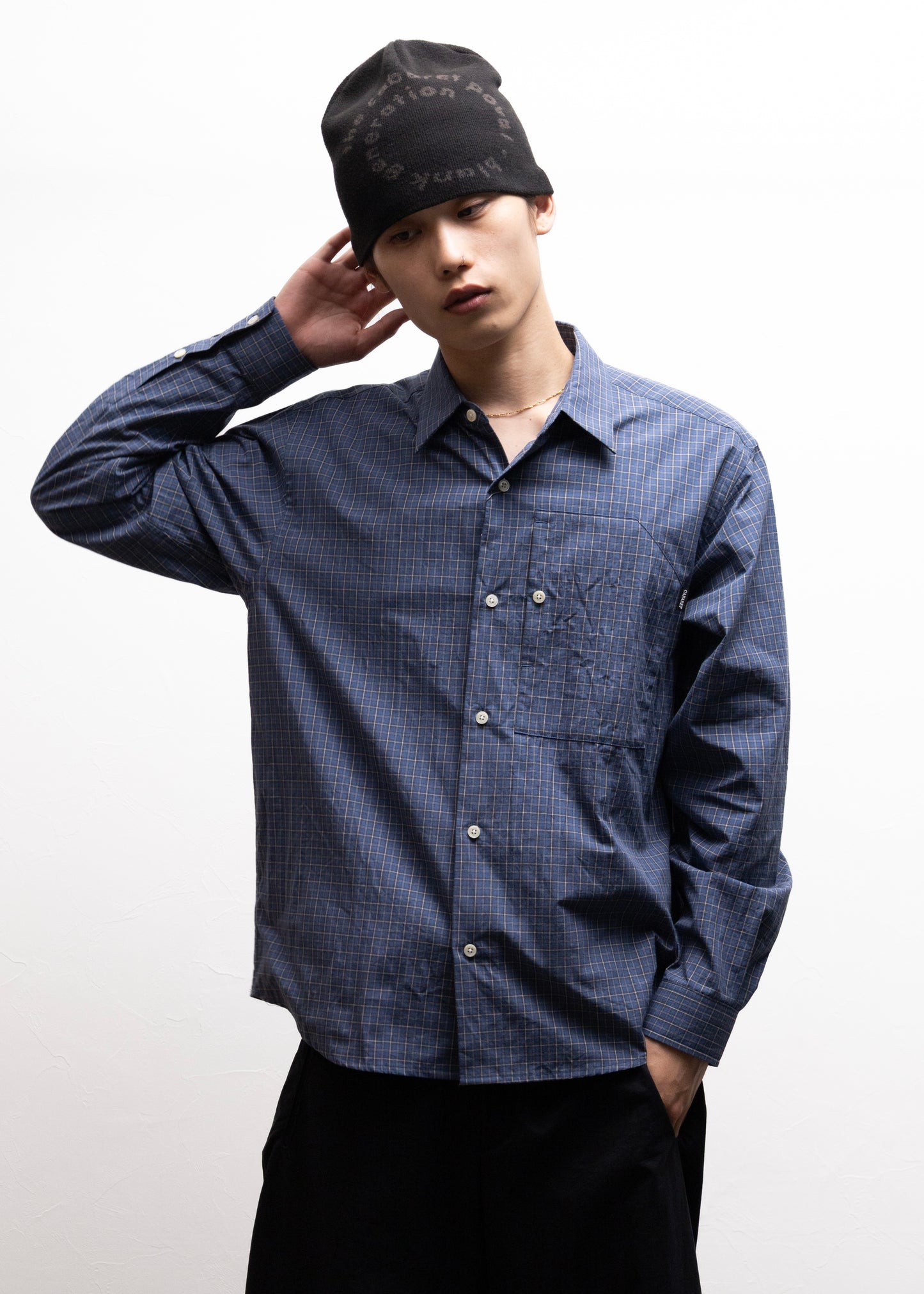 CABARET POVAL IP Plaid L/S Shirtチェックシャツ ブルー 正面　着用モデル SIZE L