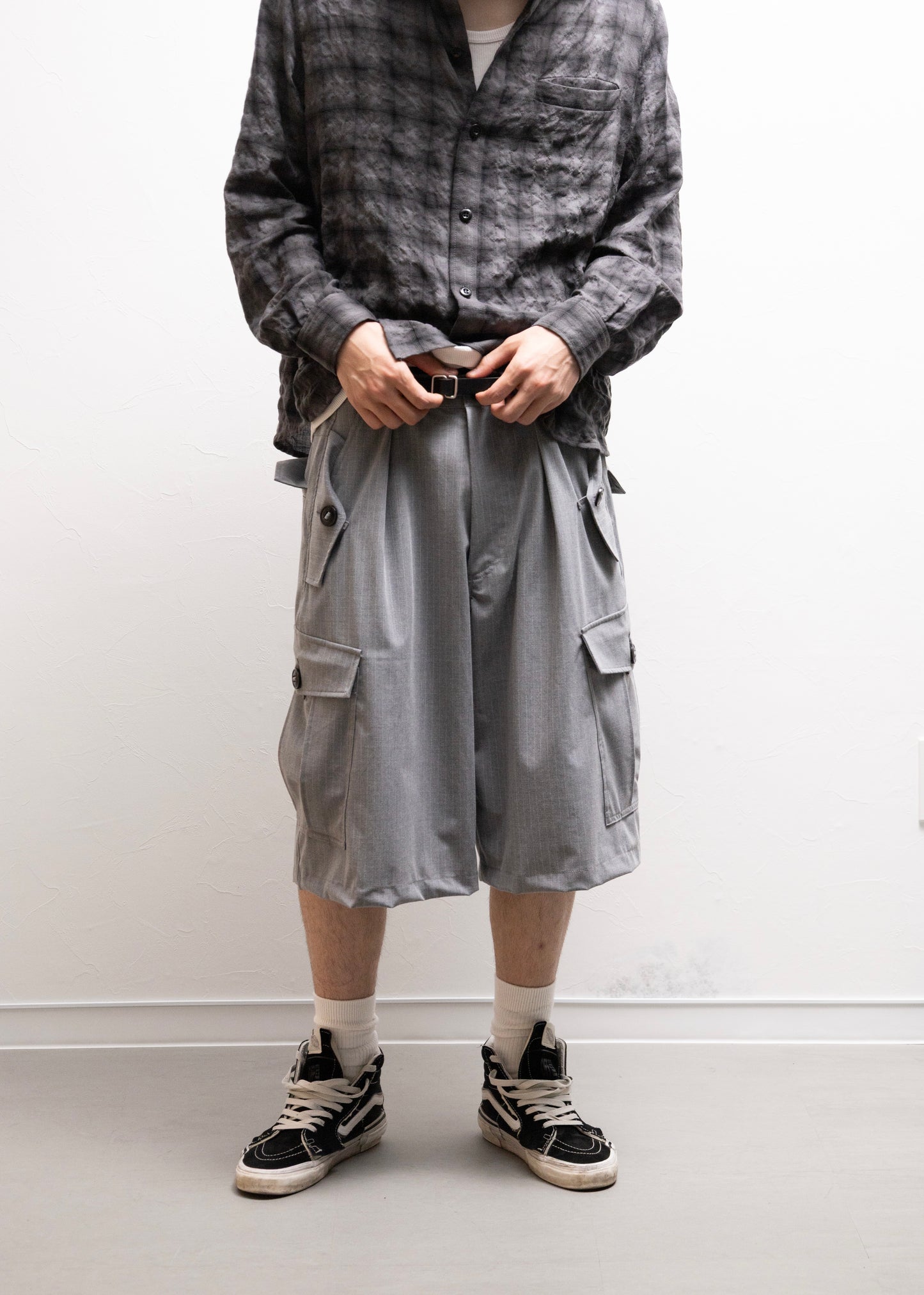 Laid.b Relax Banker’s Cargo カーゴ ショーツ ストライプ グレー 正面 着用モデル180cm SIZE1
