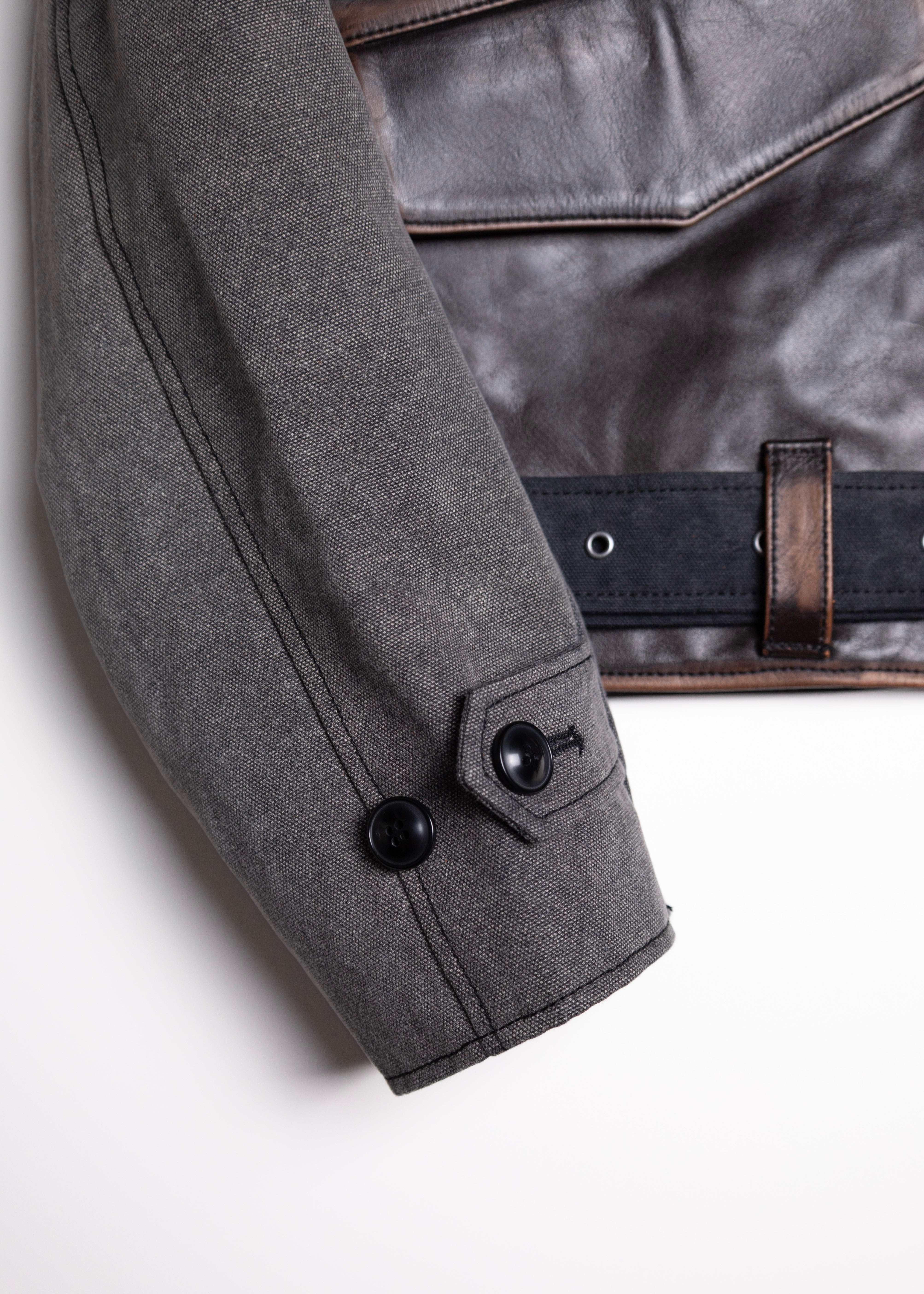 KHOKI （コッキ）Vintage-eﬀect leather jacket – process