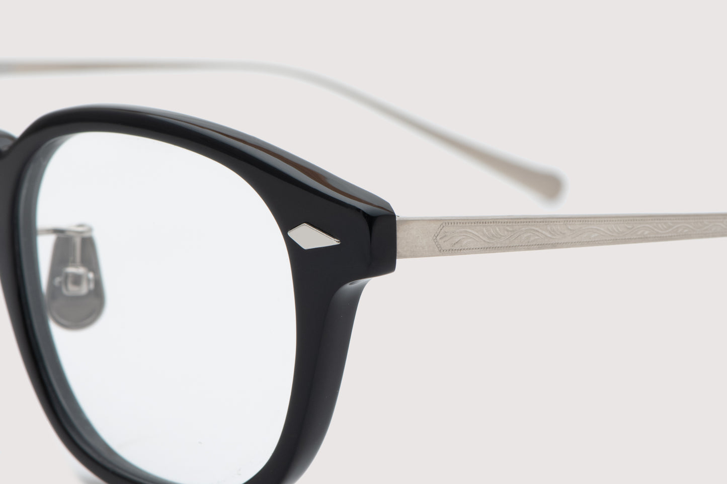 [NOCHINO OPTICAL] JIFUSAN #1. GLOSS BLACK × CLEAR TO GREY
