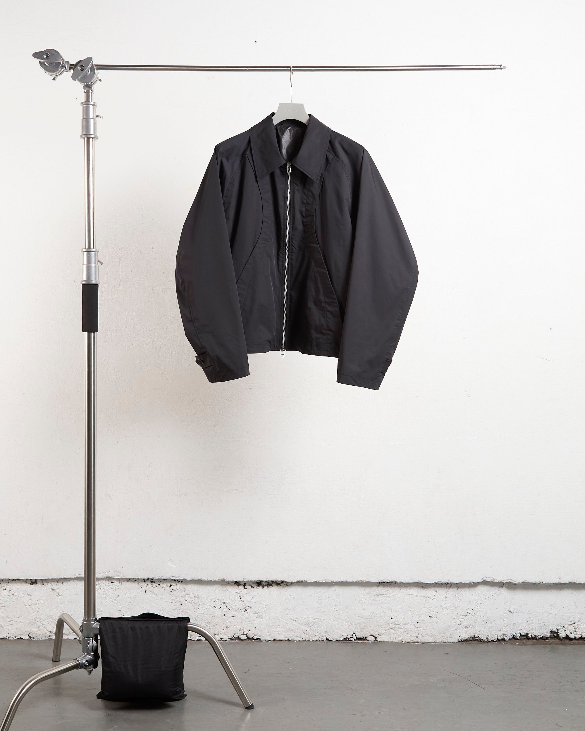 NVRFRGT（ネヴァーフォーゲット）CROPPED ZIP-UP JACKET - 通販